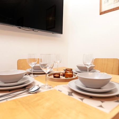 Beautiful 3 Bedroom Flat In Scott Ellis Gardens Londres Extérieur photo
