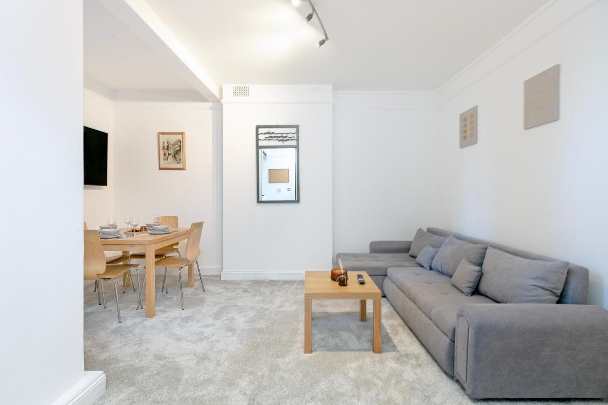Beautiful 3 Bedroom Flat In Scott Ellis Gardens Londres Extérieur photo