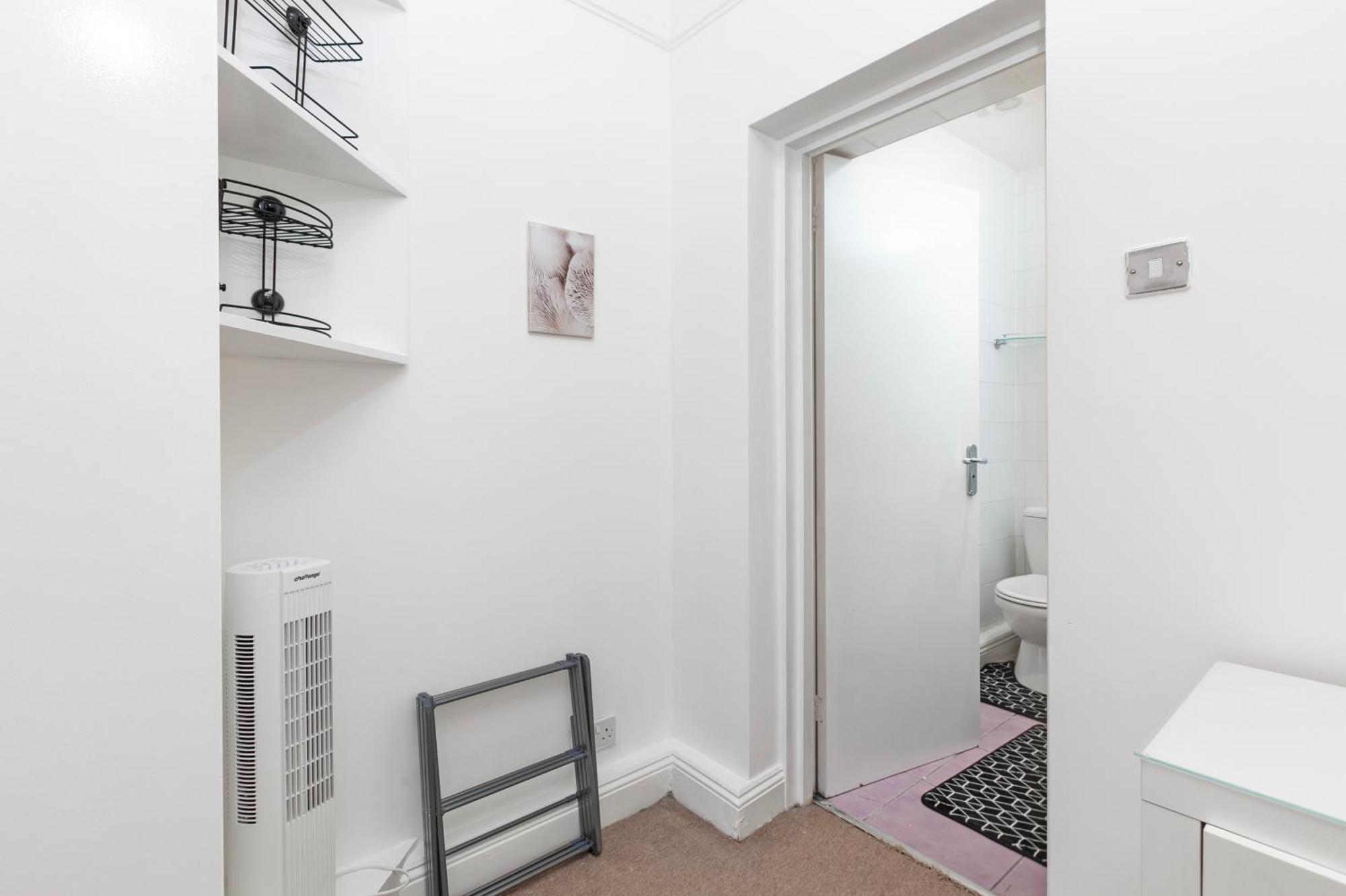 Beautiful 3 Bedroom Flat In Scott Ellis Gardens Londres Extérieur photo