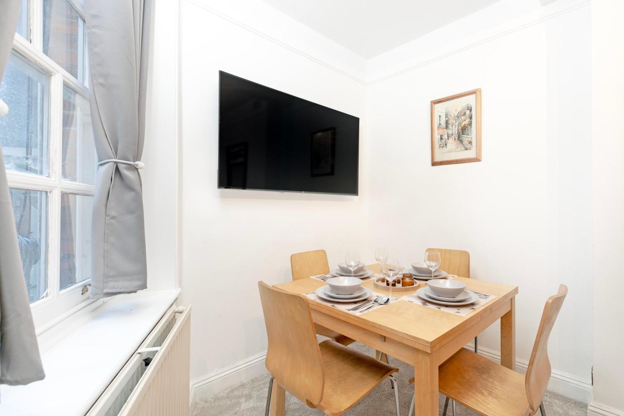Beautiful 3 Bedroom Flat In Scott Ellis Gardens Londres Extérieur photo
